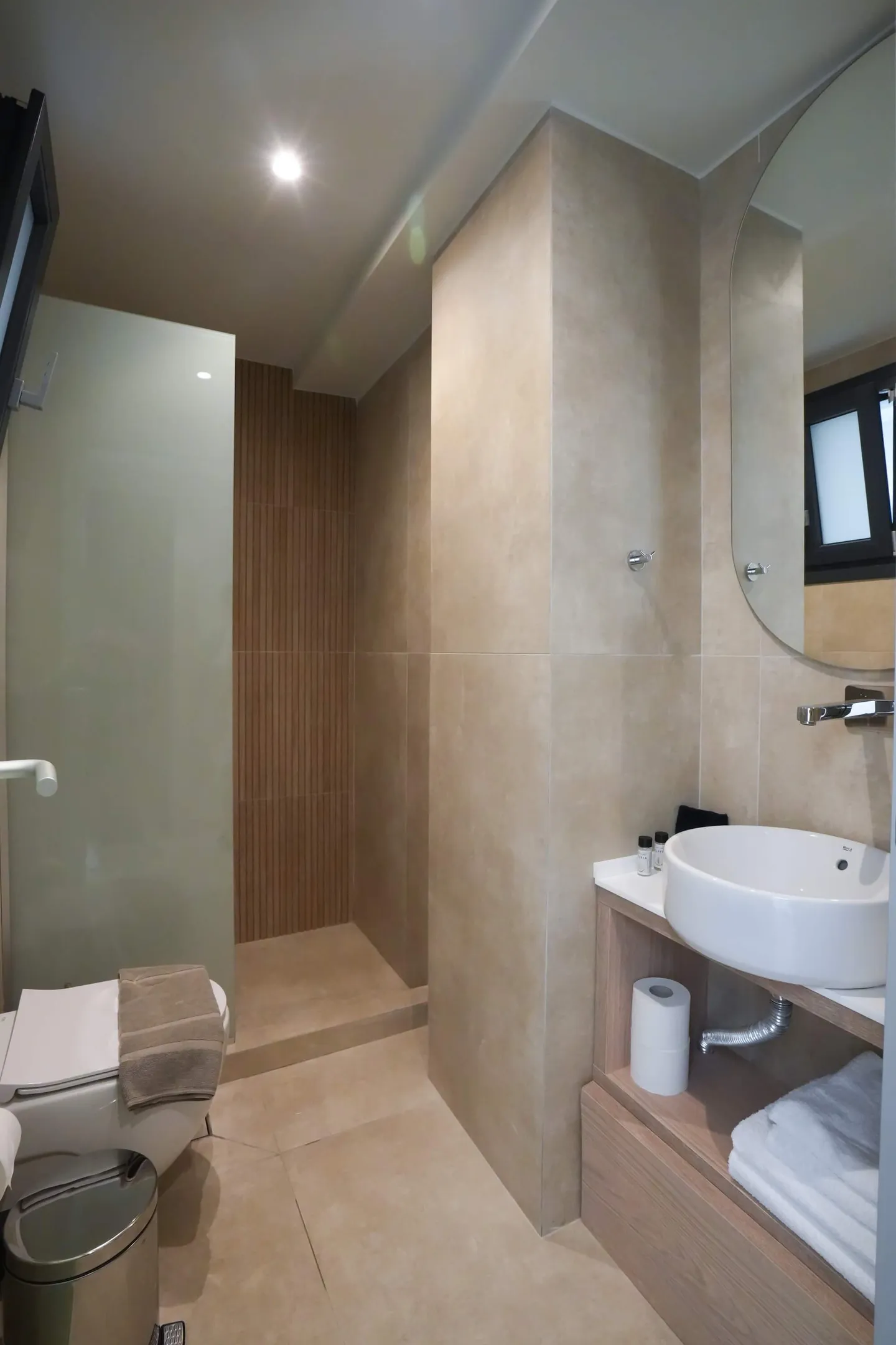Tiara Holidays - Ethereal Thassos - Cozy Retreat Room - bathroom